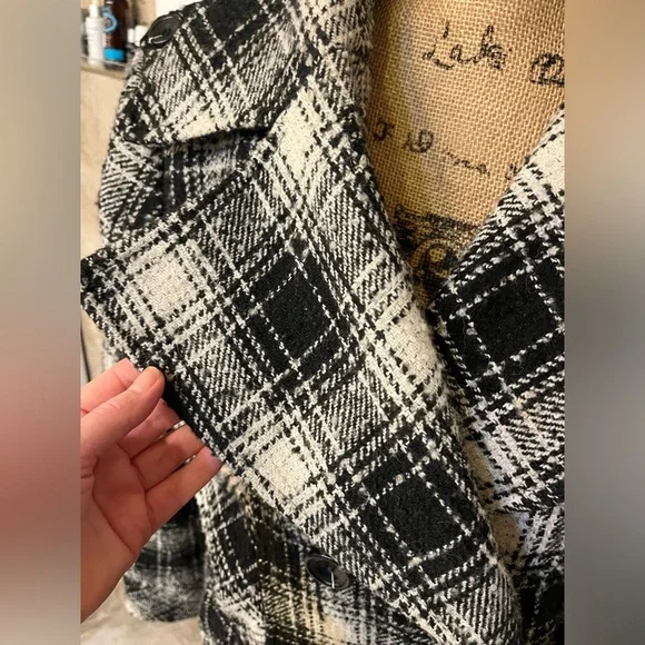 MODA Victoria’s Secret Plaid Peacoat Jacket large - Picture 6 of 7